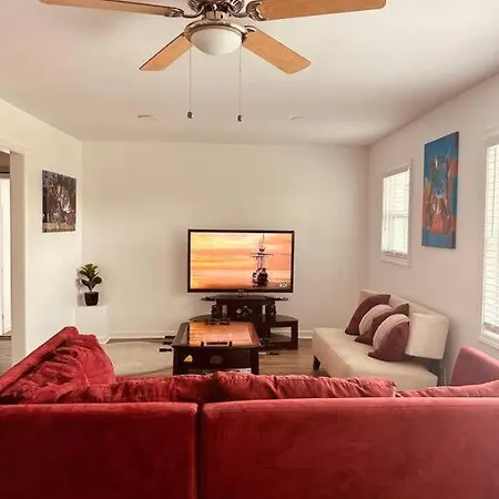 Cozy Home In Atlanta!